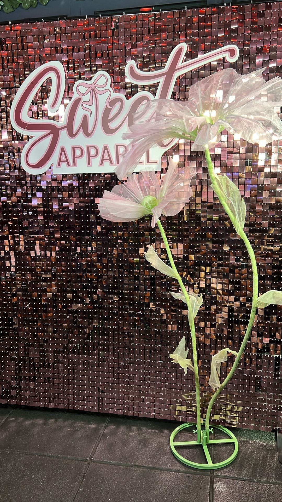 Shimmer Backdrop  